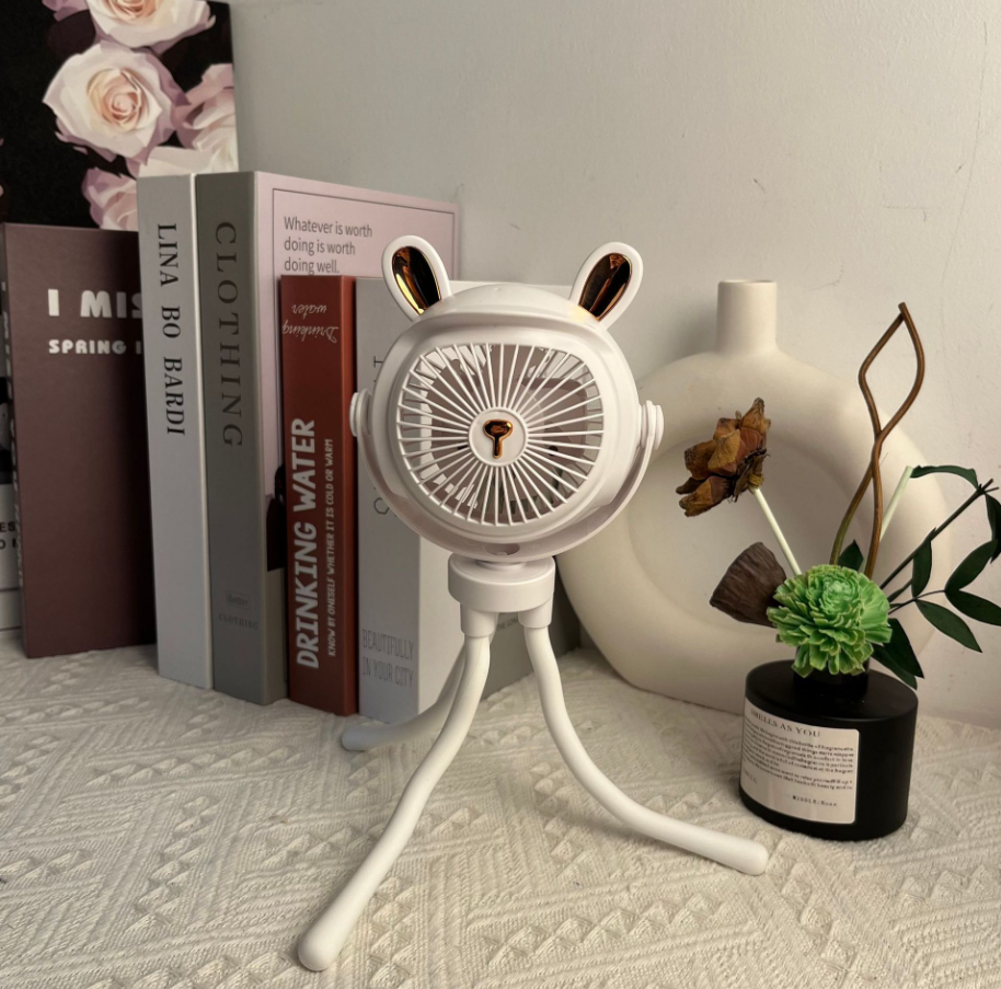 2026 Summer Best-Seller 🔥 Octopus-Style Clip-On Mini Fan (USB-Powered) — Versatile for Strollers, Cars, Outdoors, and More!