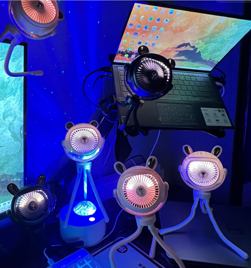 2026 Summer Best-Seller 🔥 Octopus-Style Clip-On Mini Fan (USB-Powered) — Versatile for Strollers, Cars, Outdoors, and More!